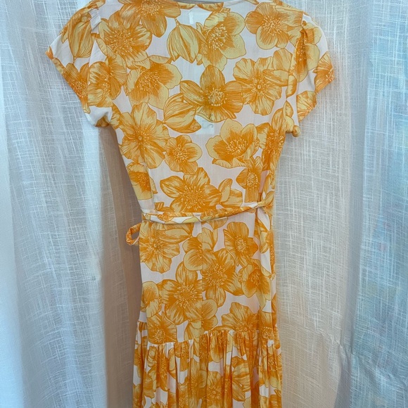 XIX PALMS Wrap Dress (Orange/White) Size Large - Picture 6 of 6